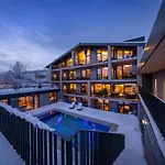 Emma Deluxe Aparthotel Aparthotel 4*