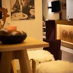 Aparthotel Emma Deluxe Aparthotel 4*