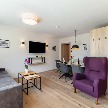 Emma Deluxe Direkt Beim Skibus Ganzjaehrig Beheizter Aussenpool Piesendorf