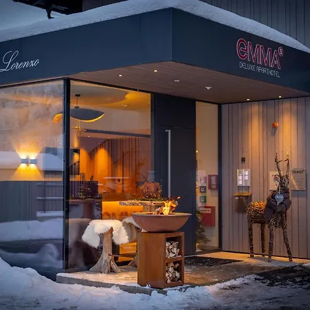 Emma Deluxe Mit Beheizten Aussenpool Direkt Beim Skibus *