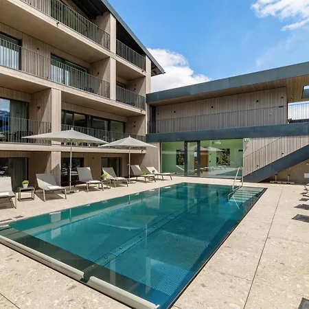 Emma Deluxe Aparthotel, Aircondition, Ganzjaehrig Beheizter Aussenpool & Skibus Direkt Vor Der Tuer 4* Piesendorf