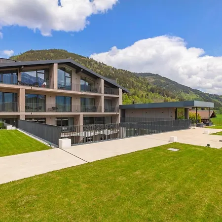 Emma Deluxe Direkt Beim Skibus Ganzjaehrig Beheizter Aussenpool 4*