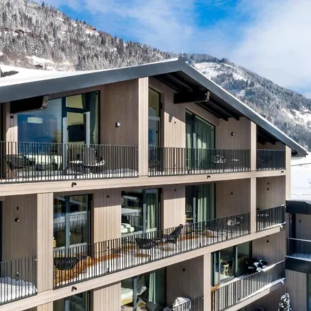 Apart Otel Emma Deluxe Aparthotel, Aircondition, Ganzjaehrig Beheizter Aussenpool & Skibus Direkt Vor Der Tuer Piesendorf