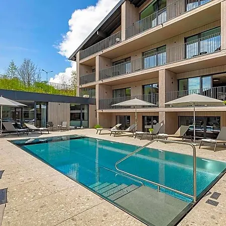 Emma Deluxe Aparthotel, Aircondition, Ganzjaehrig Beheizter Aussenpool & Skibus Direkt Vor Der Tuer