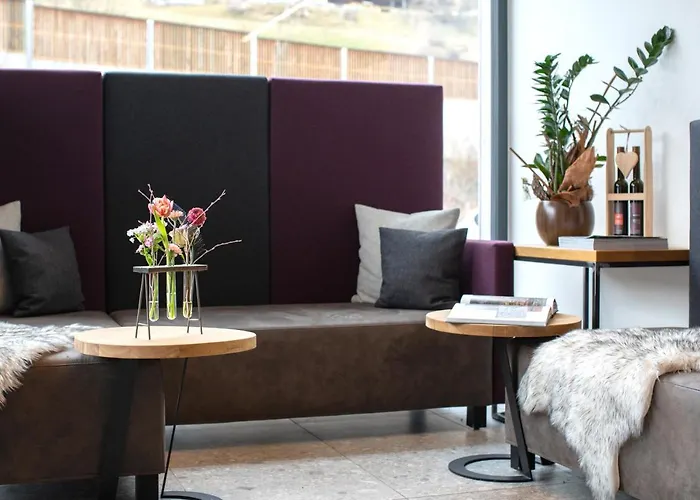 Aparthotel Emma Deluxe Aircondition In Summer & Ganzjaehrig Beheizter Aussenpool Direkt Beim Skibus