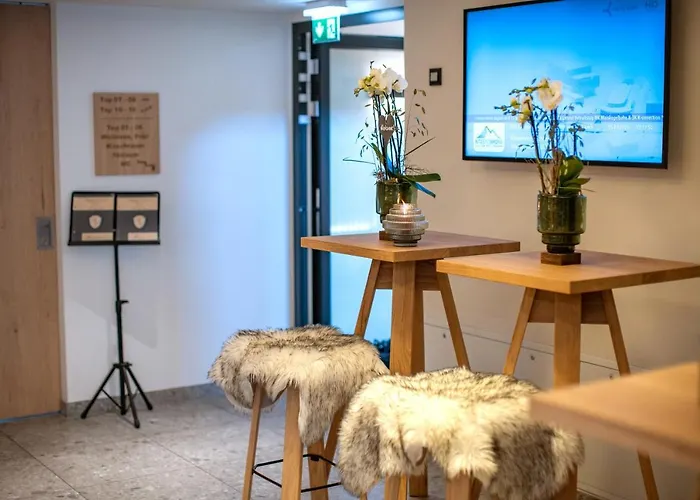 Emma Deluxe Aparthotel, Aircondition, Ganzjaehrig Beheizter Aussenpool & Skibus Direkt Vor Der Tuer 4*