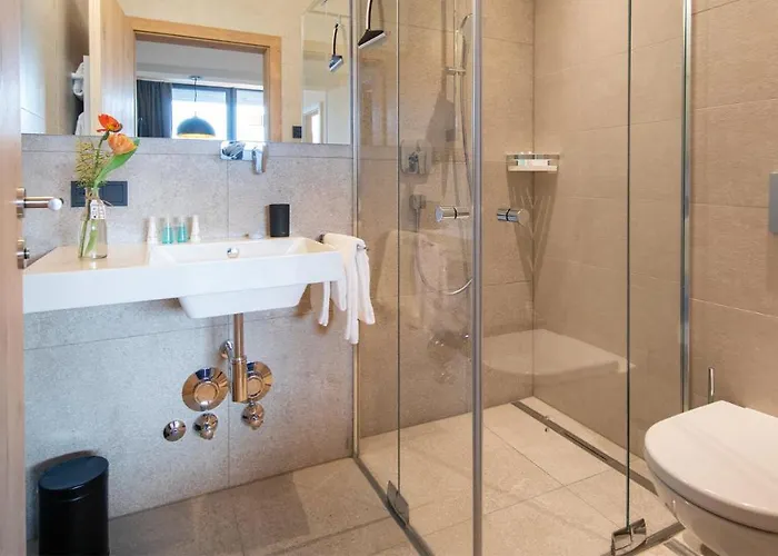 Emma Deluxe Aparthotel, Aircondition, Ganzjaehrig Beheizter Aussenpool & Skibus Direkt Vor Der Tuer