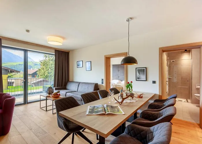 Emma Deluxe Aparthotel, Aircondition, Ganzjaehrig Beheizter Aussenpool & Skibus Direkt Vor Der Tuer بيسندورف