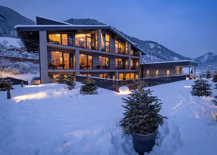 Emma Deluxe Aparthotel, Aircondition, Ganzjaehrig Beheizter Aussenpool & Skibus Direkt Vor Der Tuer شقة فندقية