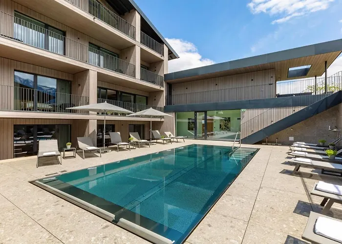 Emma Deluxe Aparthotel, Aircondition, Ganzjaehrig Beheizter Aussenpool & Skibus Direkt Vor Der Tuer 4* بيسندورف