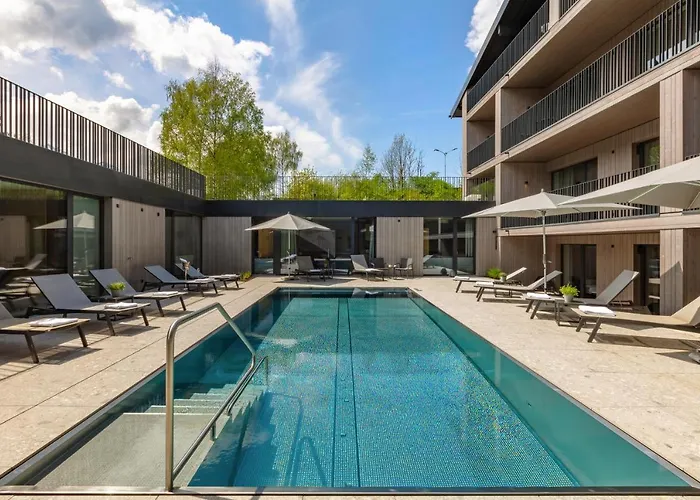 アパートホテル Emma Deluxe Aparthotel, Aircondition, Ganzjaehrig Beheizter Aussenpool & Skibus Direkt Vor Der Tuer ピーゼンドルフ