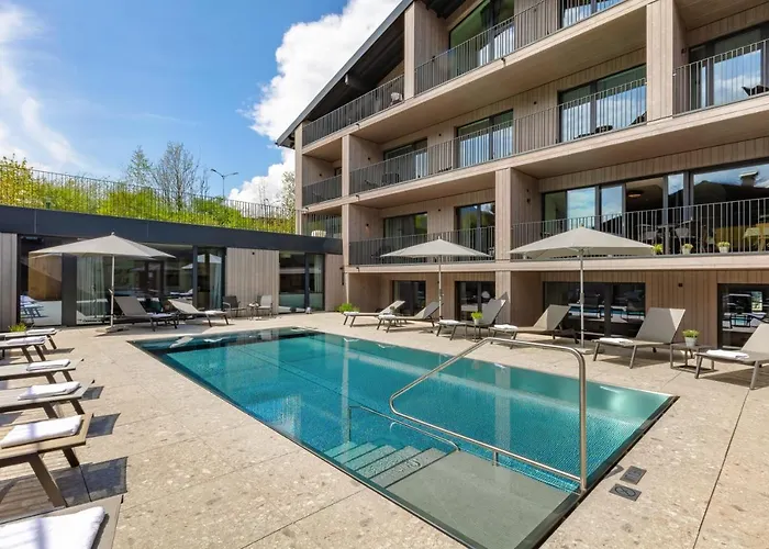 Emma Deluxe Aparthotel, Aircondition, Ganzjaehrig Beheizter Aussenpool & Skibus Direkt Vor Der Tuer 4* ピーゼンドルフ