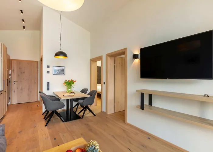 Emma Deluxe Aparthotel, Aircondition, Ganzjaehrig Beheizter Aussenpool & Skibus Direkt Vor Der Tuer ピーゼンドルフ