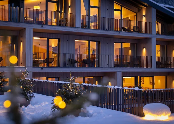 Emma Deluxe Aparthotel, Aircondition, Ganzjaehrig Beheizter Aussenpool & Skibus Direkt Vor Der Tuer 4* ピーゼンドルフ