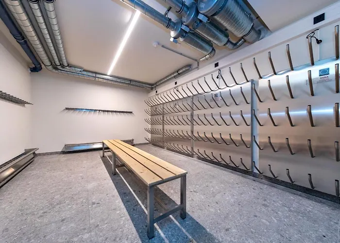 Emma Deluxe Aparthotel, Aircondition, Ganzjaehrig Beheizter Aussenpool & Skibus Direkt Vor Der Tuer شقة فندقية 4*
